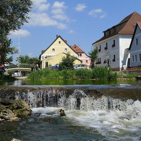 Zum Weissen Roessl Hotel Kallmünz Buitenkant foto