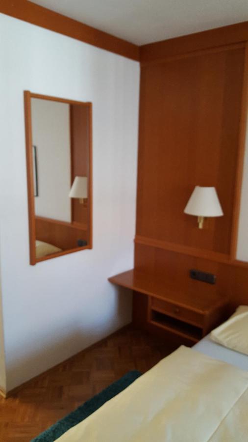 Zum Weissen Roessl Hotel Kallmünz Buitenkant foto